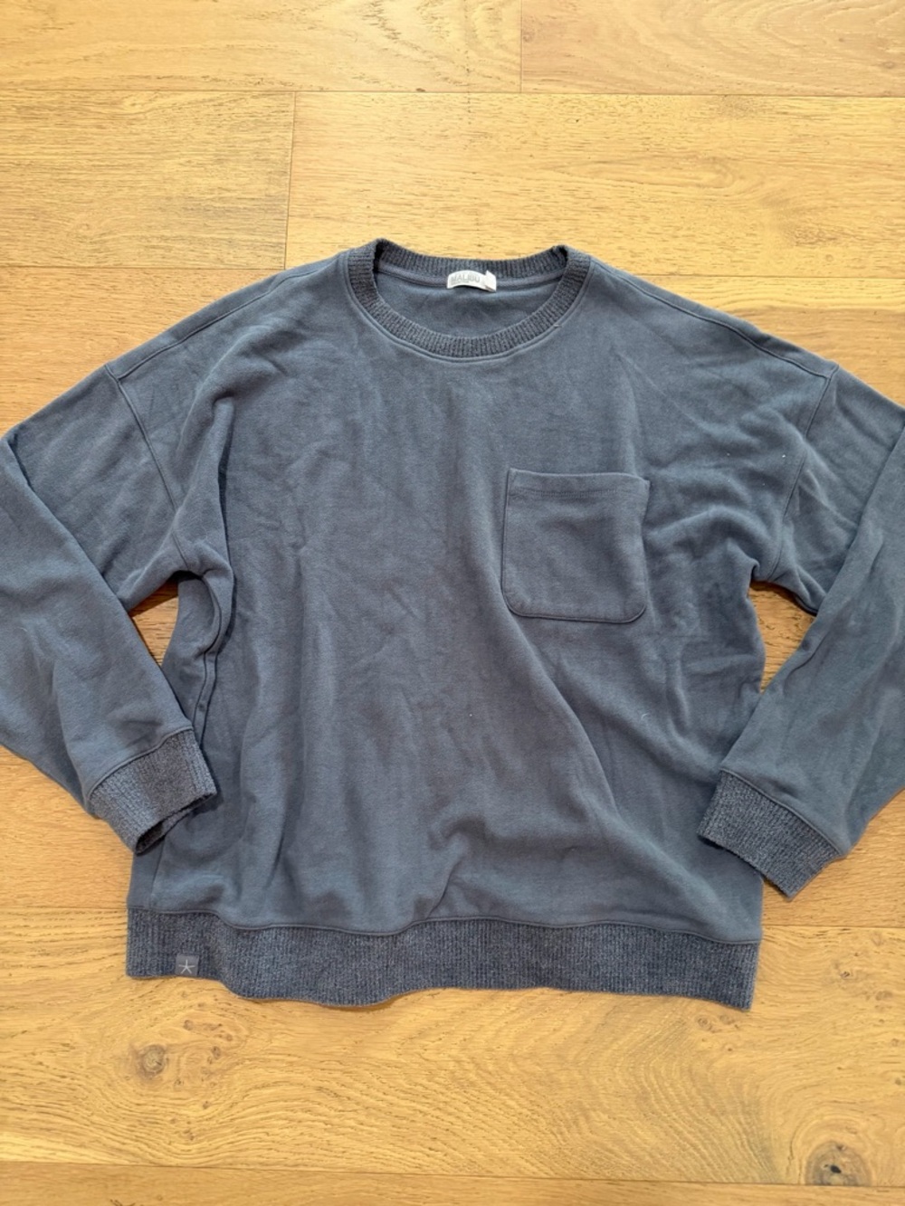 Barefoot Dreams Malibu Collection Brushed Fleece Sweater Pullover Women’s M VGUC